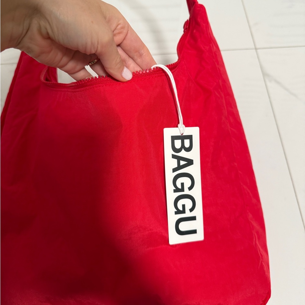 BAGGU NWT Nylon Shoulder Bag - Picture 10 of 10